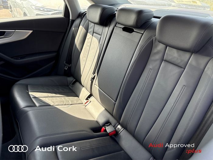 Audi A4 2023