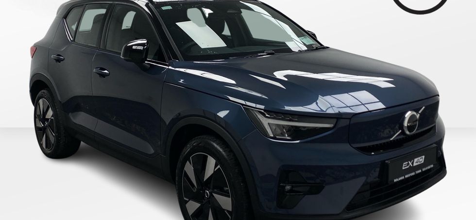 Volvo EX40 2026