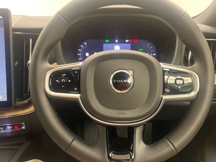 Volvo XC60 2026