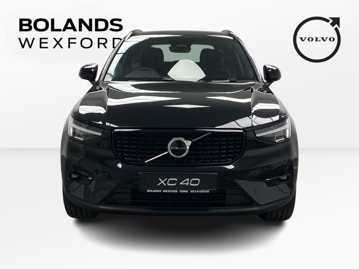 Volvo XC40 2026