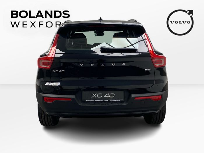 Volvo XC40 2026