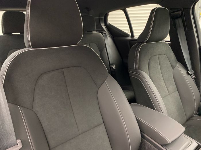 Volvo XC40 2026