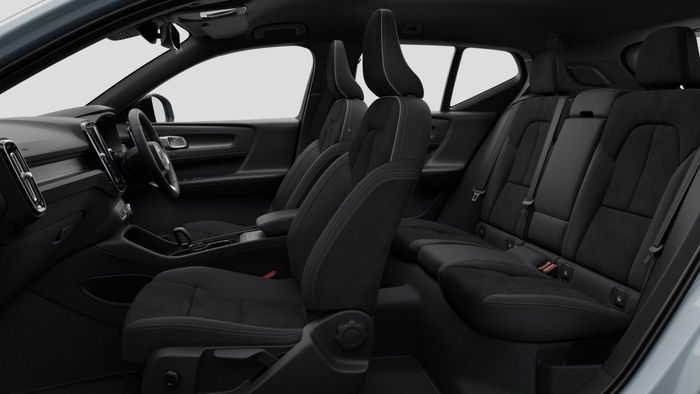 Volvo EX40 2026