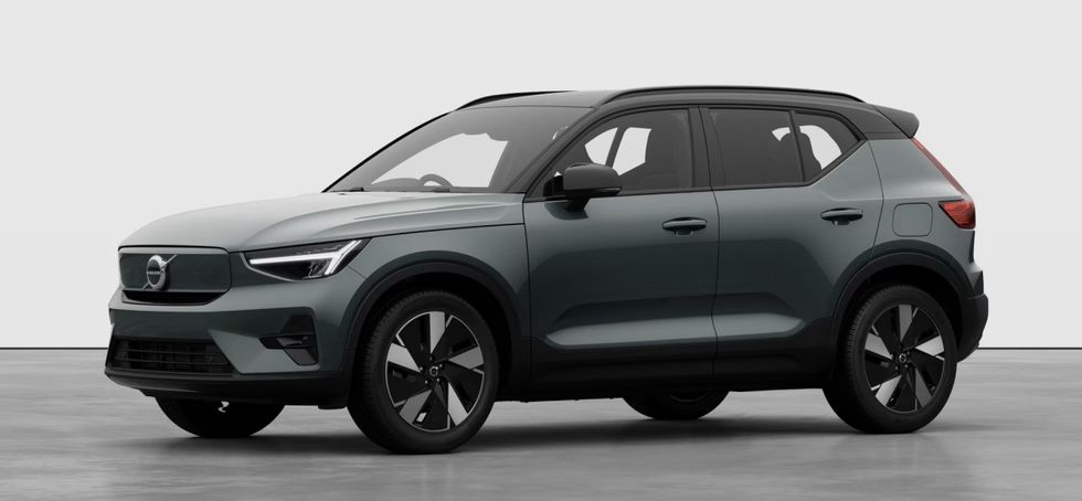 Volvo EX40 2026