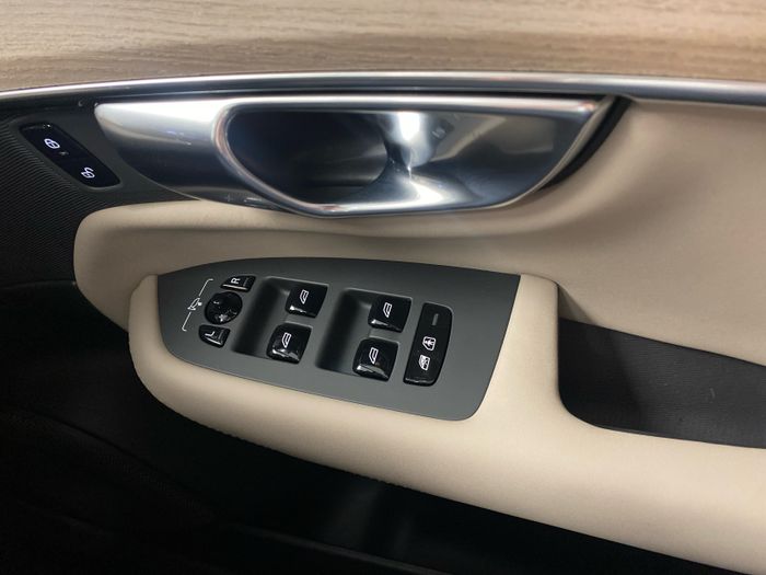 Volvo XC90 2026