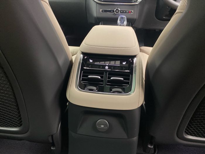 Volvo XC90 2026