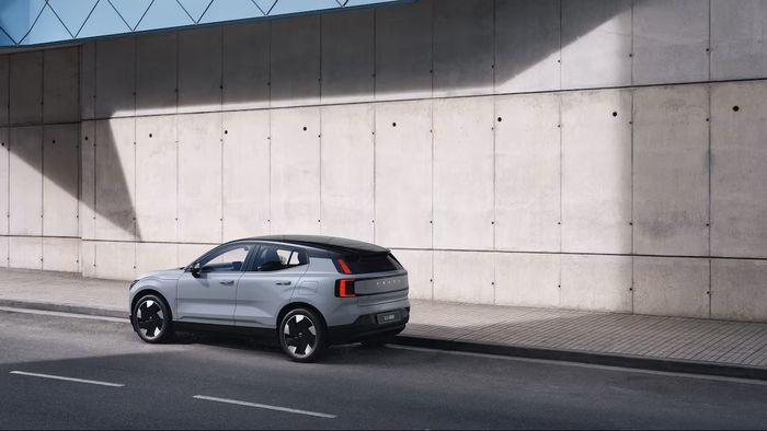 Volvo EX30 2026