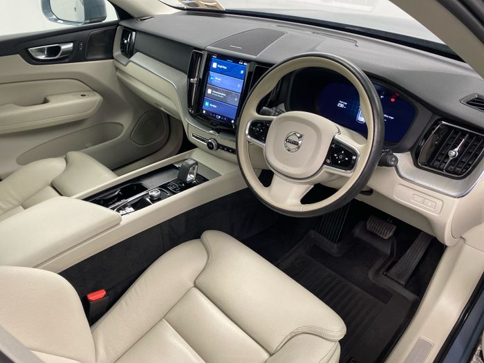 Volvo XC60 2024