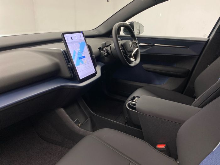 Volvo EX30 2026
