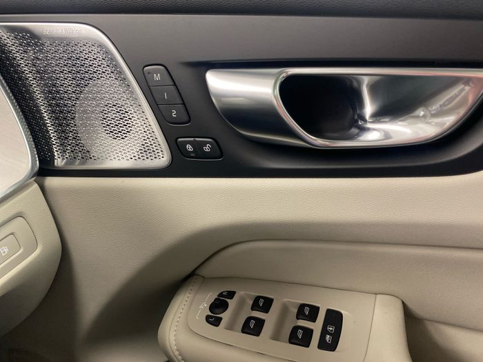 Volvo XC60 2026