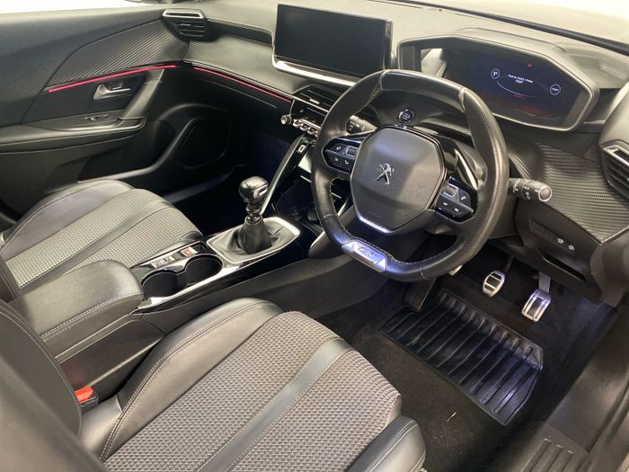 Peugeot 2008 2023