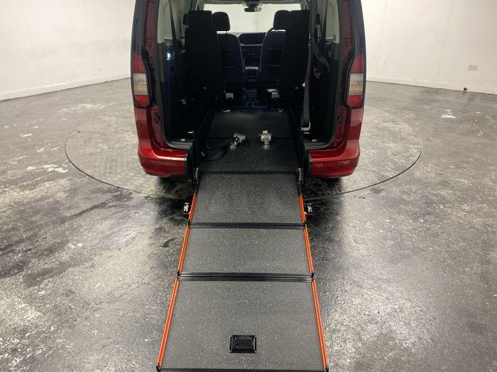 Ford TOURNEO CONNECT 2024