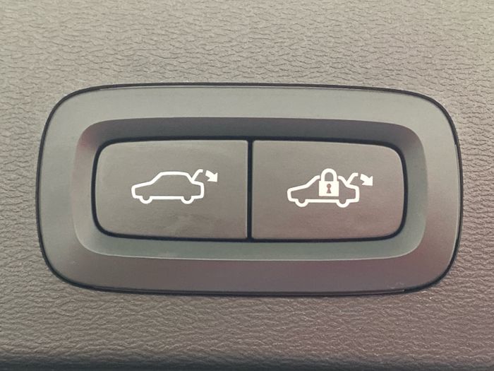 Volvo XC40 2024
