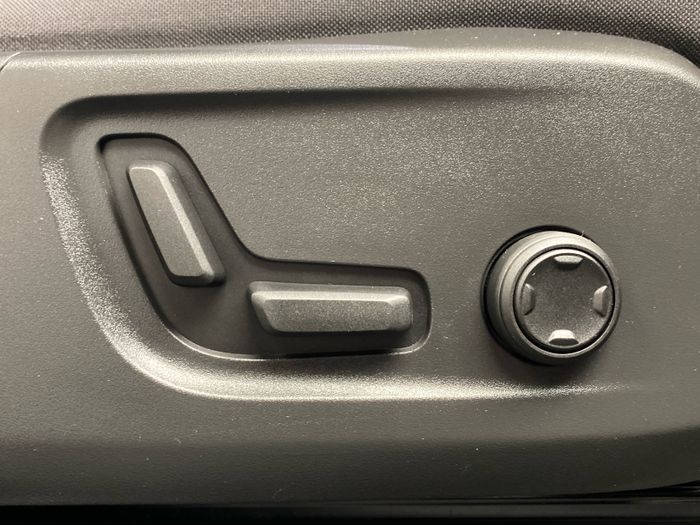 Volvo XC40 2024