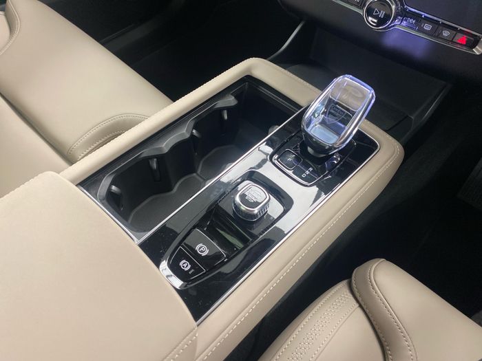 Volvo XC90 2025