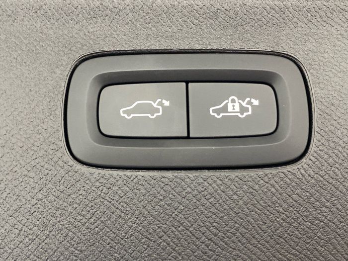 Volvo XC90 2025