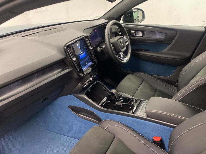 Volvo C40 2022