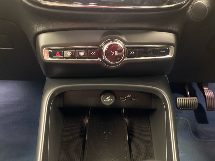 Volvo C40 2022