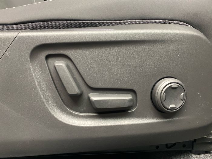 Volvo XC40 2026