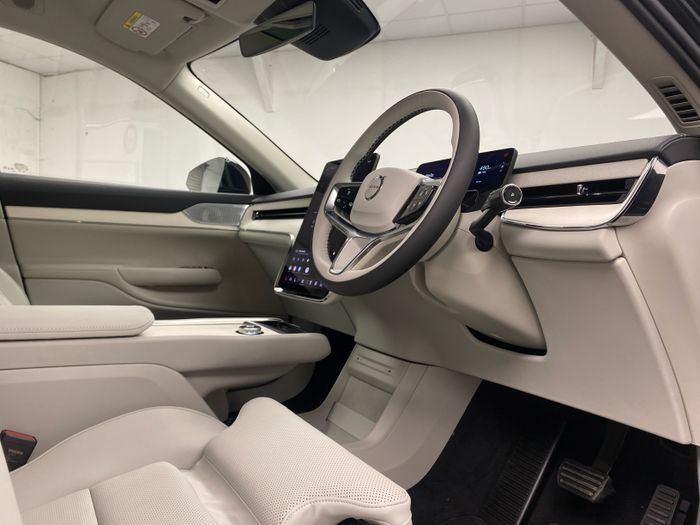 Volvo EX90 2026