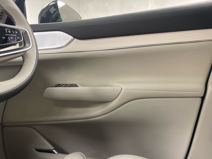 Volvo EX90 2026