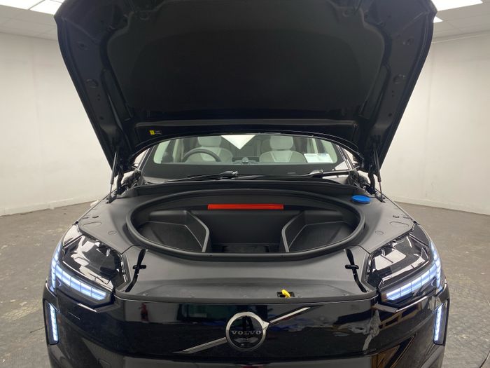 Volvo EX90 2026