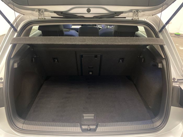 Volkswagen Golf 2024