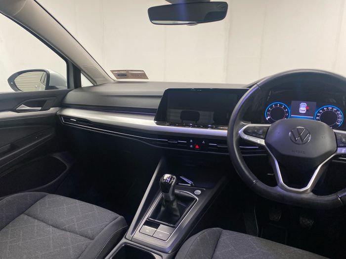 Volkswagen Golf 2024