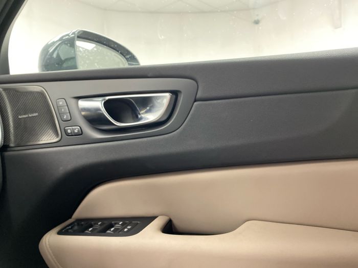 Volvo XC60 2026