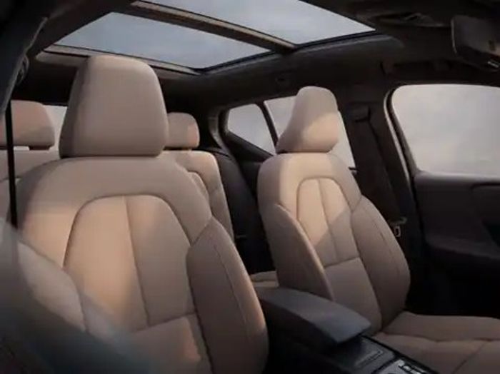 Volvo EX40 2027