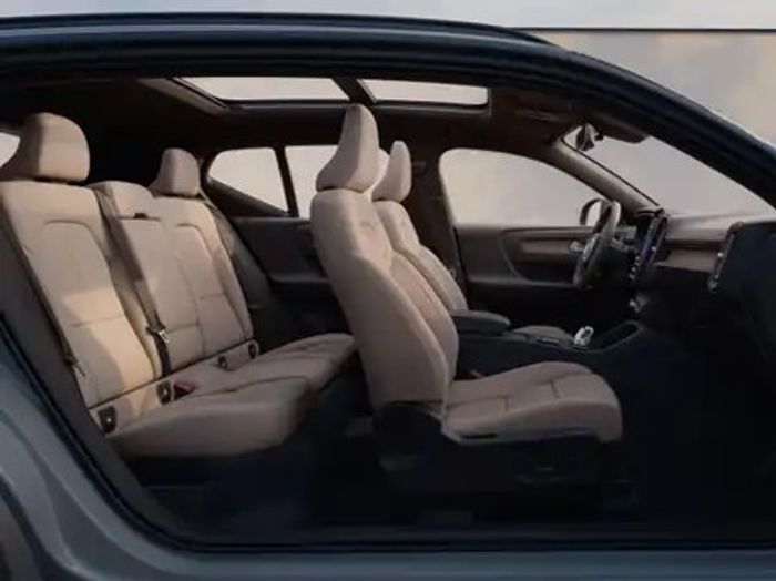 Volvo EX40 2027
