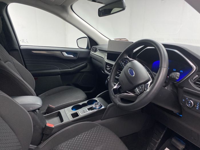 Ford Kuga 2025