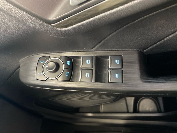 Ford Kuga 2025