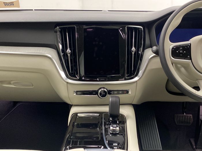 Volvo V60 2026