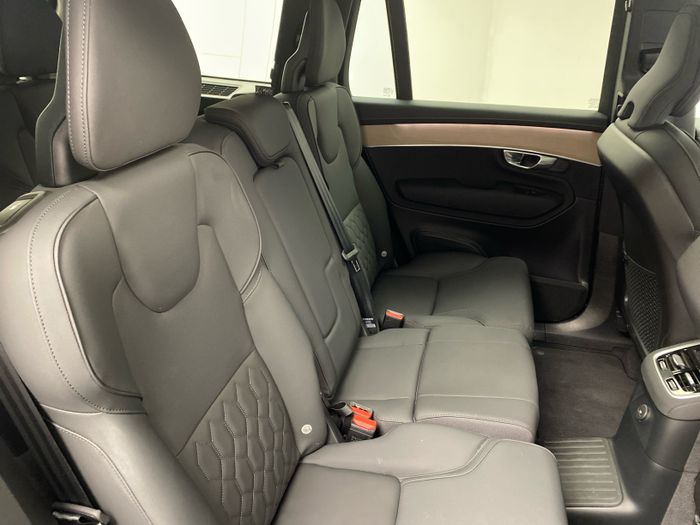 Volvo XC90 2026