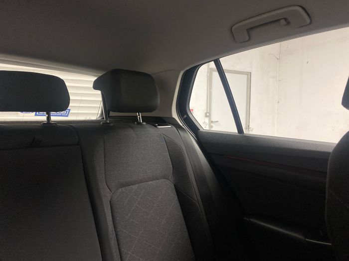 Volkswagen Golf 2024