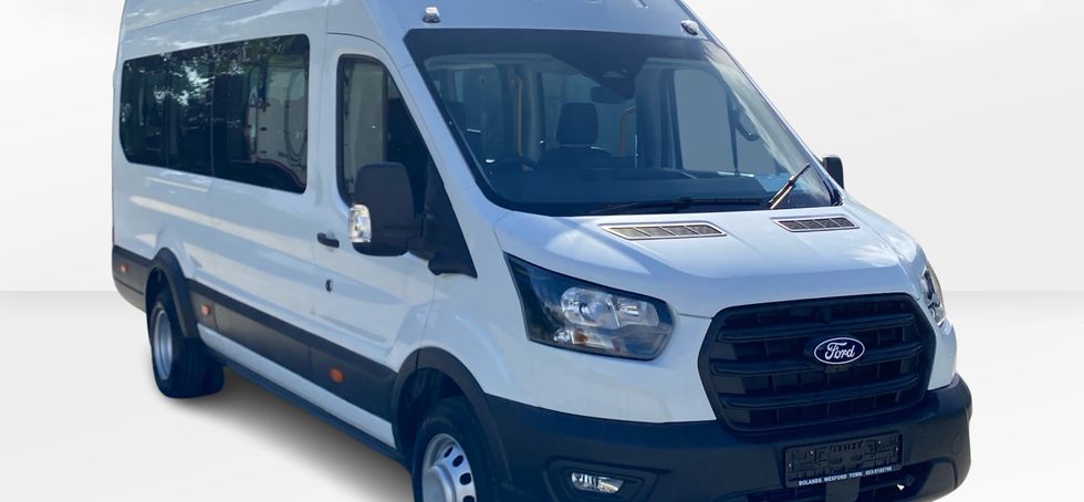 Ford Transit Minibus 2026