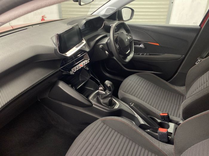 Peugeot 208 2023