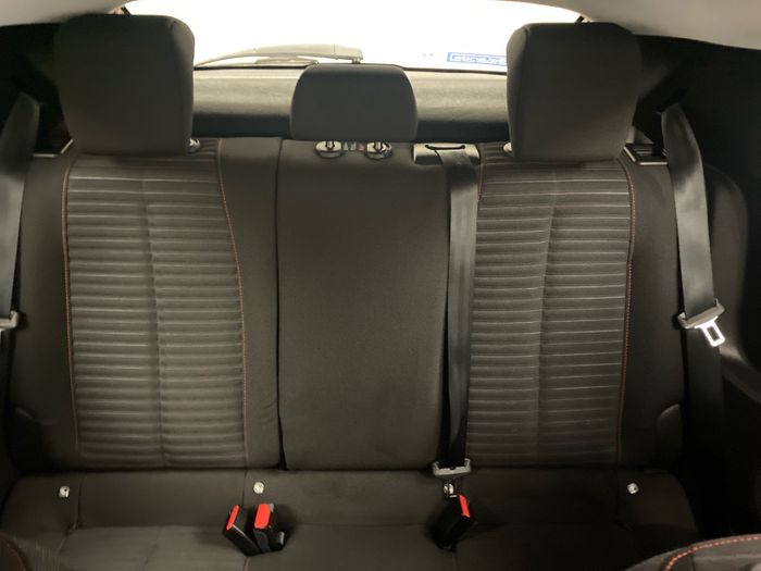 Peugeot 208 2023