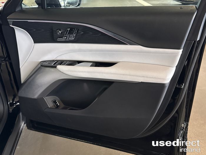 Cadillac Lyriq 2025