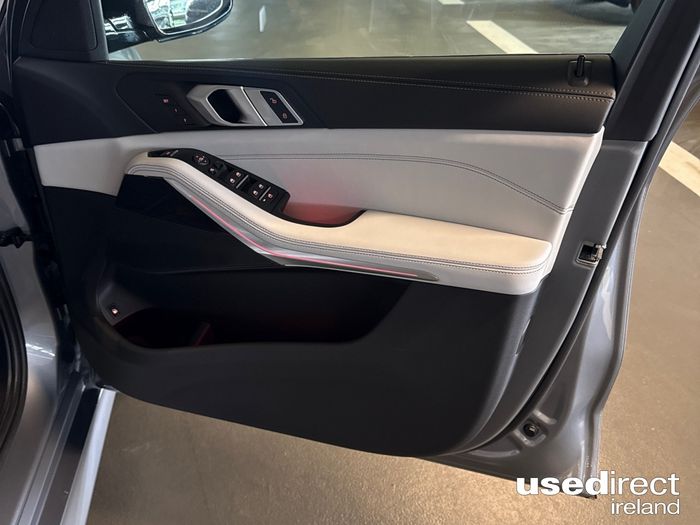 BMW X5 2024