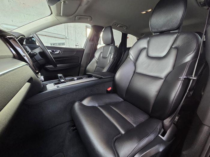 Volvo XC60 2023
