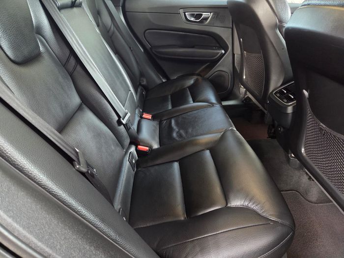 Volvo XC60 2023