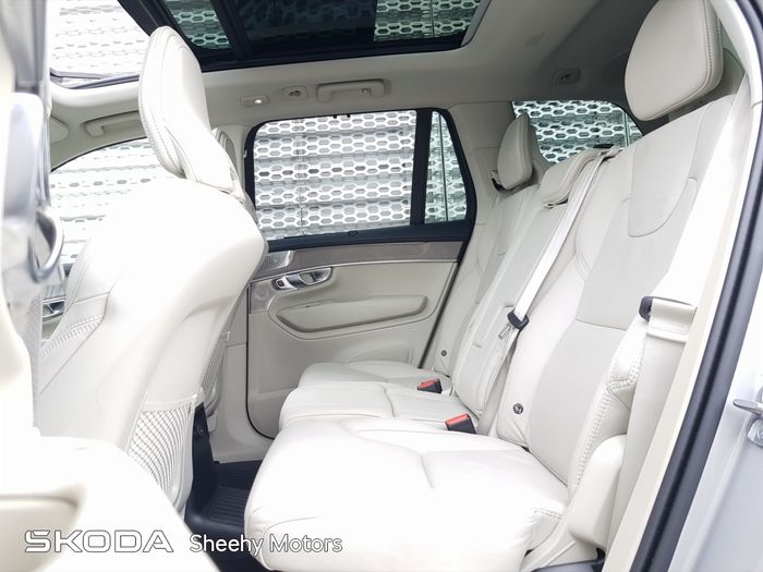 Volvo XC90 2025