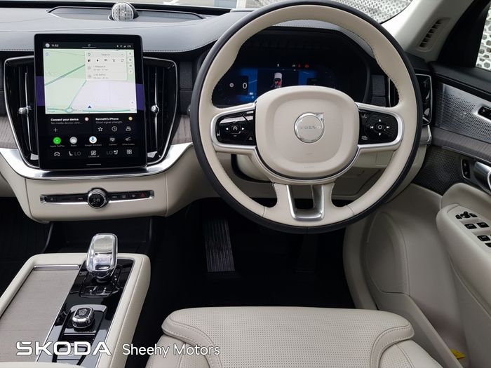 Volvo XC90 2025