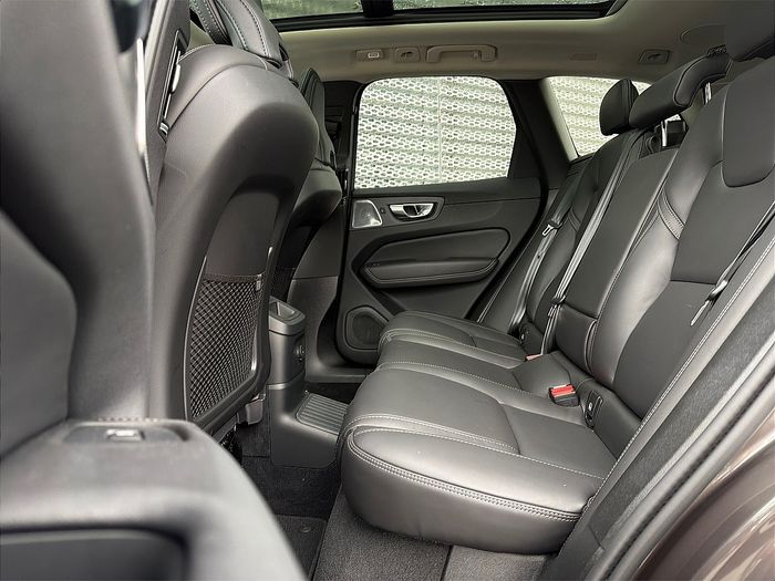 Volvo XC60 2025