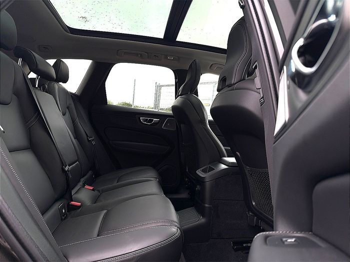 Volvo XC60 2025