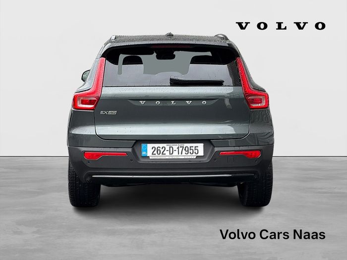 Volvo EX40 2026