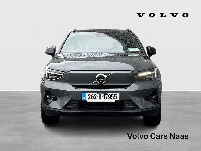 Volvo EX40 2026