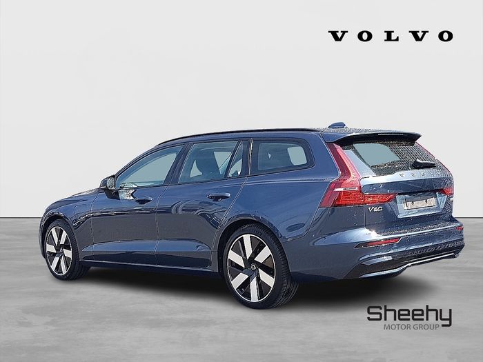 Volvo V60 2025